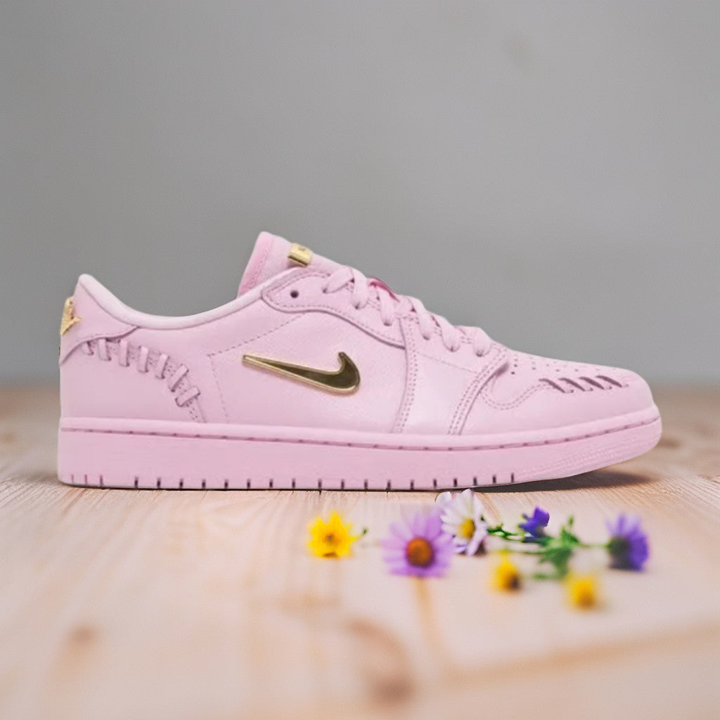 Air Heritage Low-Top - Signature Remastered Edition